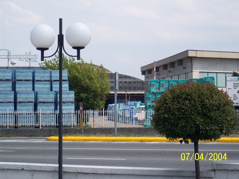 s-100_1200.jpg