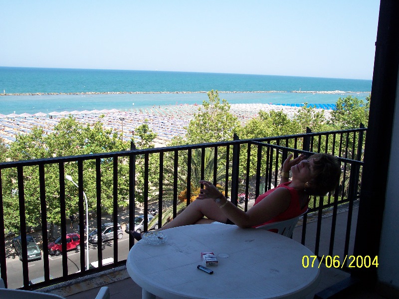s-100_1328.jpg