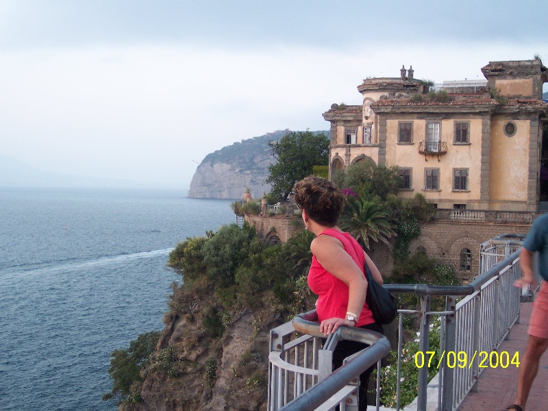 s100_1639.jpg