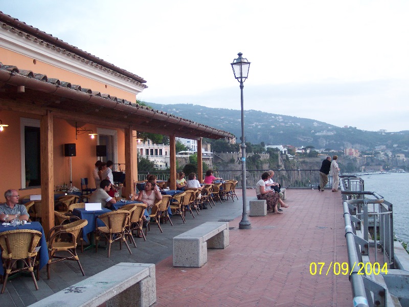 s100_1644.jpg