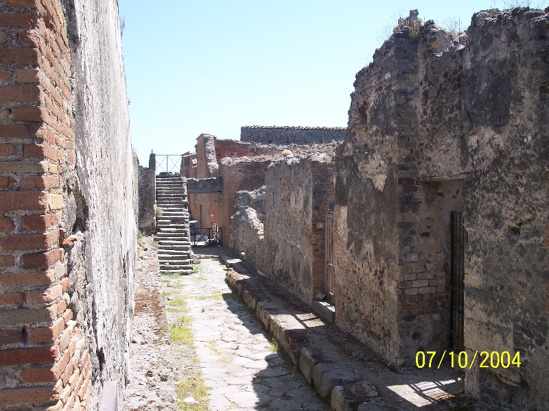 s100_1679.jpg