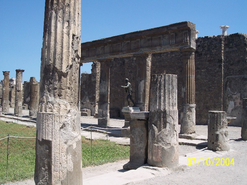s100_1680.jpg