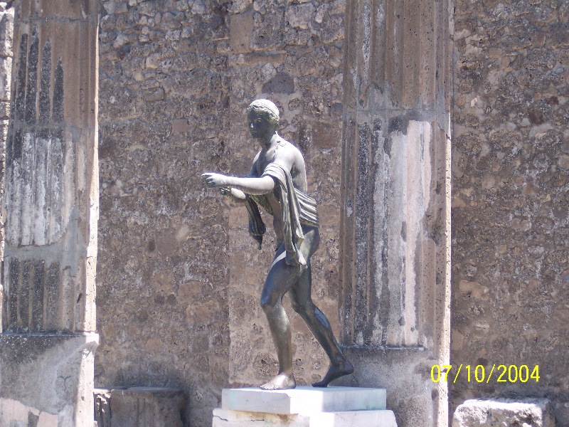 s100_1681.jpg