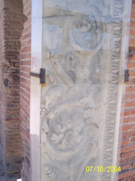 s100_1689.jpg