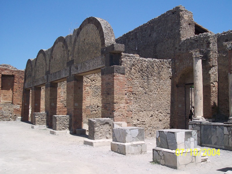 s100_1694.jpg