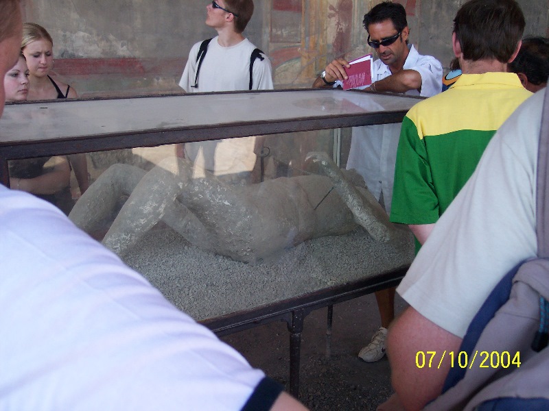 s100_1697.jpg