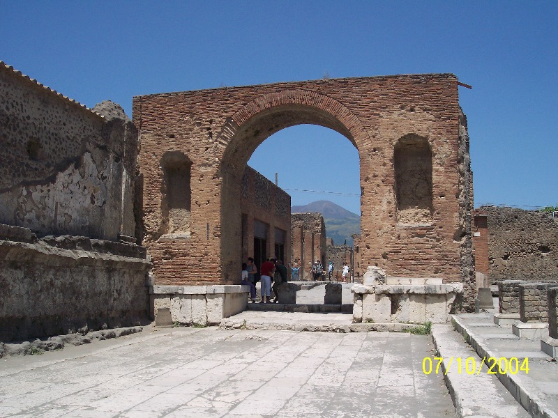 s100_1700.jpg