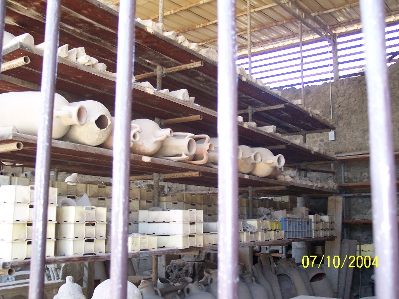 s100_1703.jpg