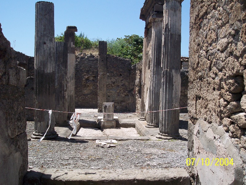 s100_1725.jpg