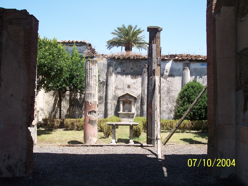 s100_1737.jpg