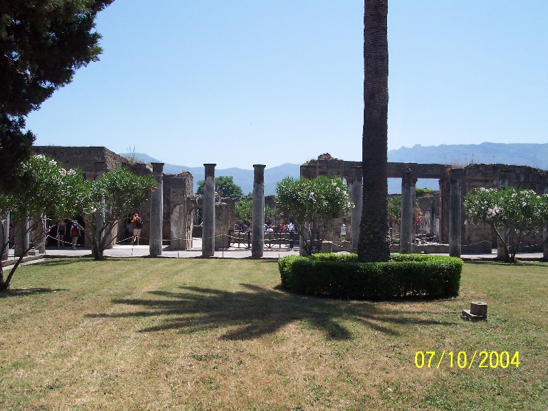 s100_1742.jpg