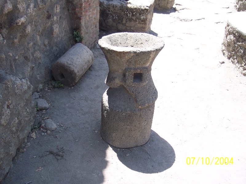 s100_1752.jpg