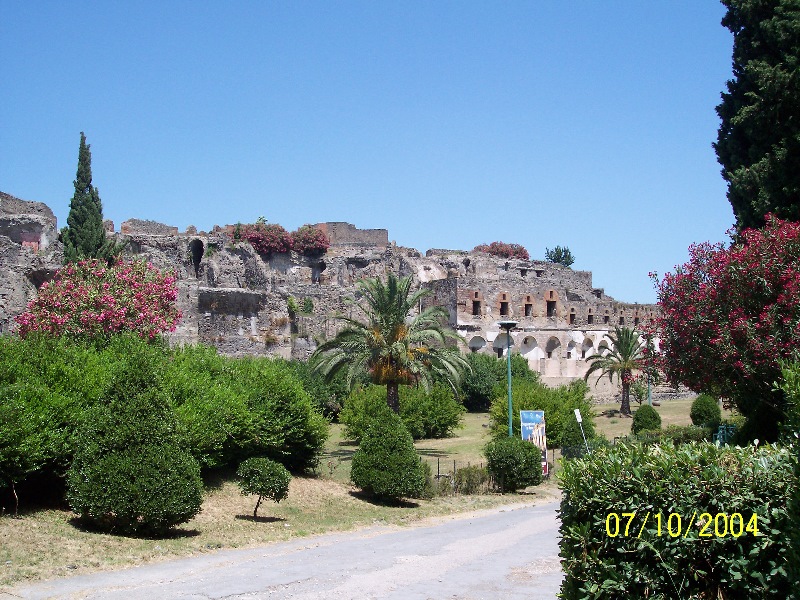 s100_1768.jpg