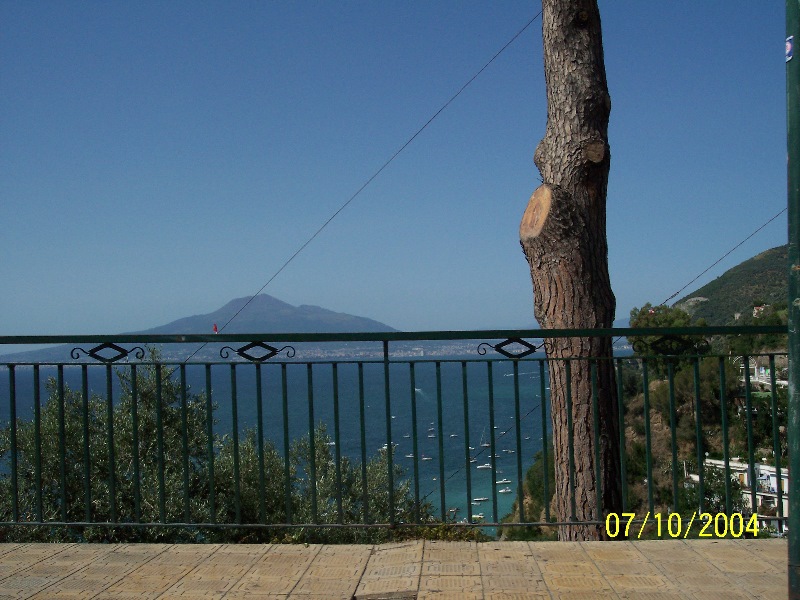 s100_1786.jpg