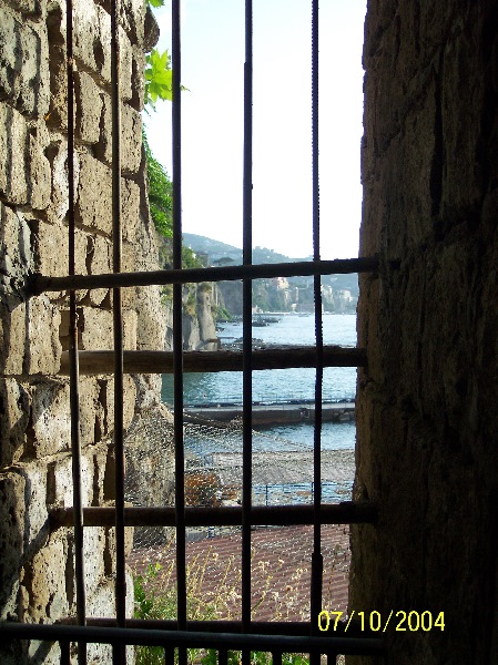 s100_1820.jpg