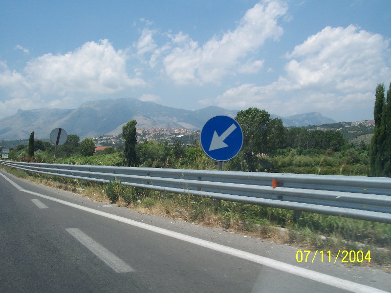 s-100_1850.jpg