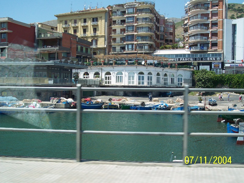 s-100_1864.jpg