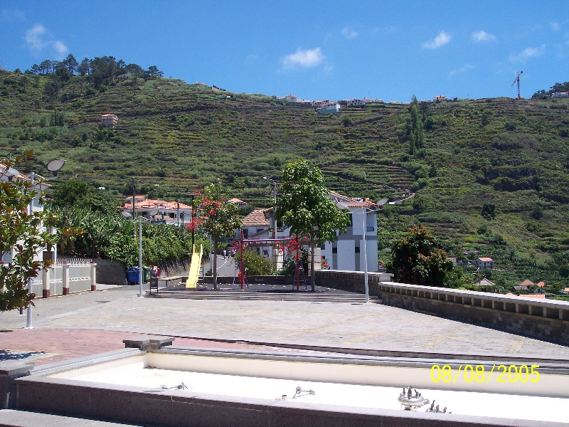 s-100_3558.jpg